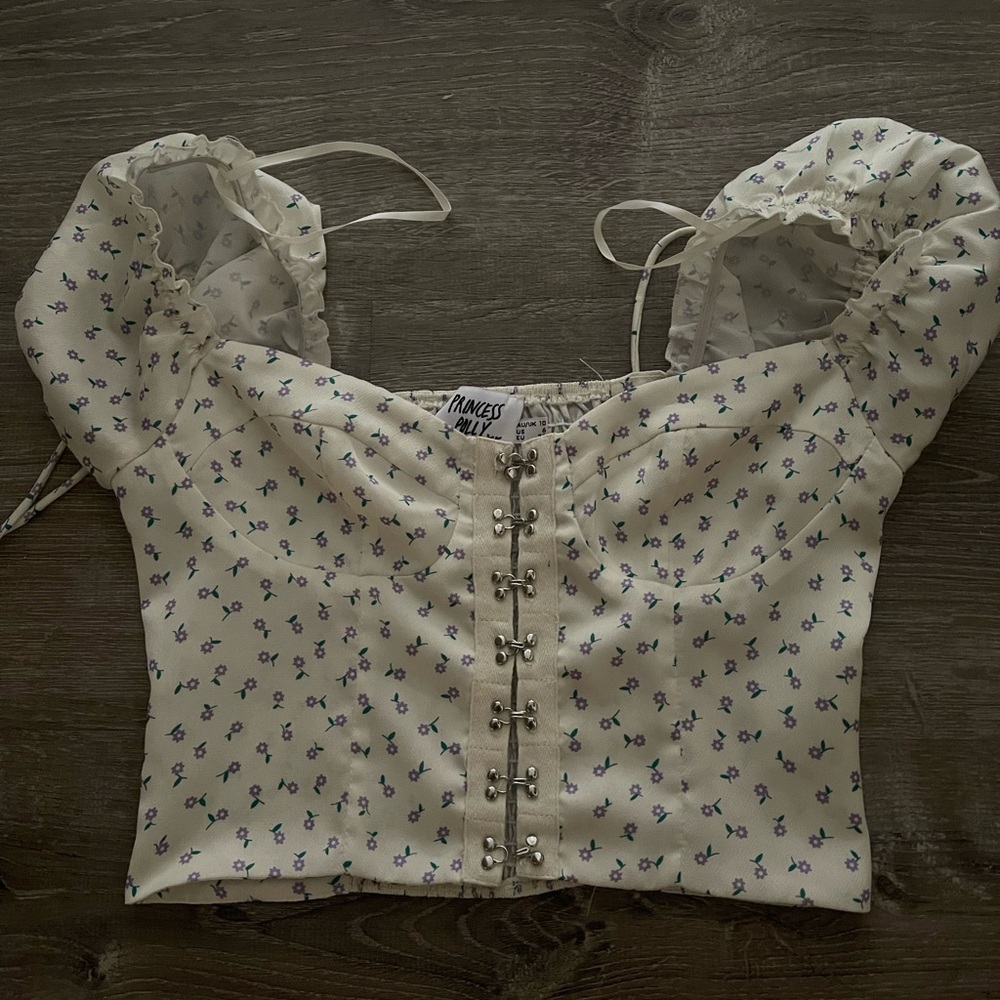 princess polly crop top size 6
